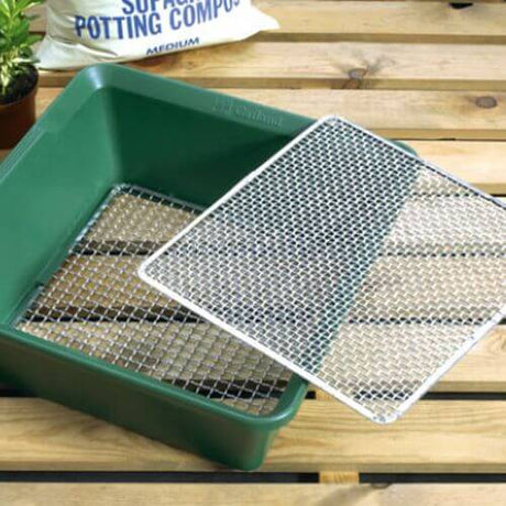 Green garden square sieve