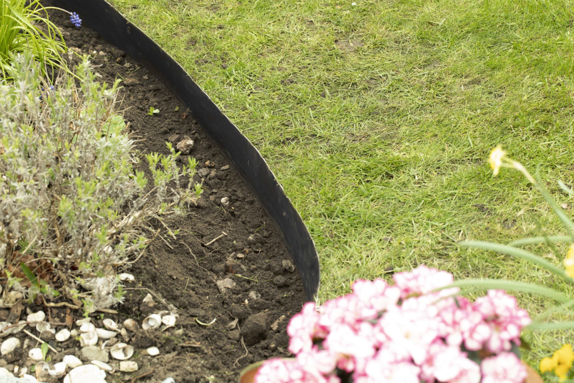 border edging running along a flower bed