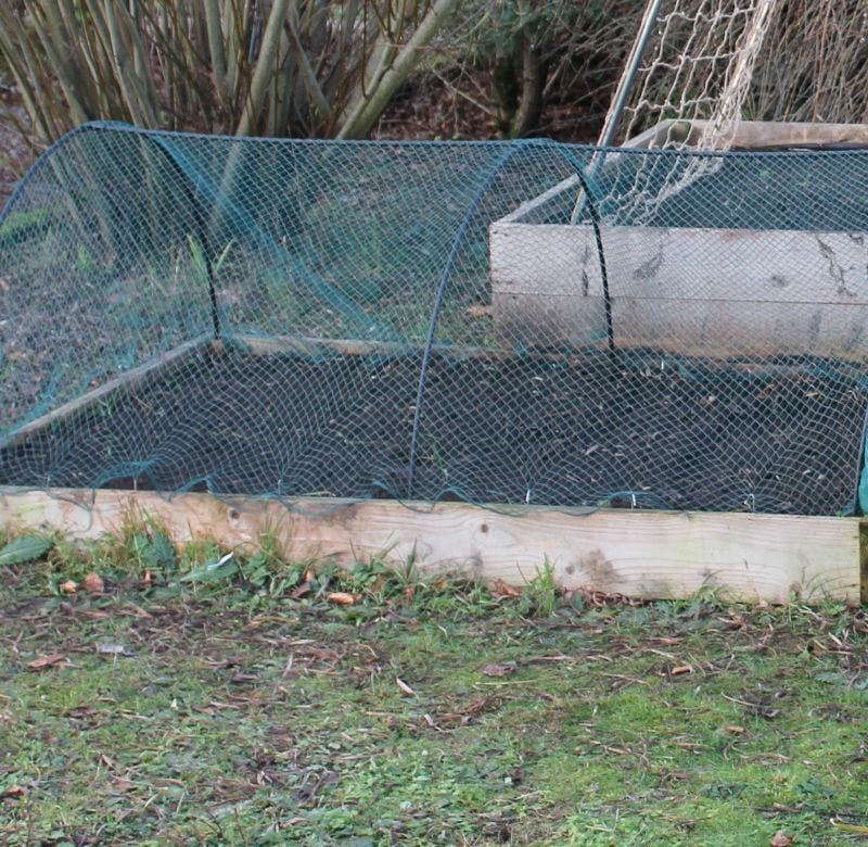 Flexible Garden Netting Tunnel Kits Complete With Choice Of Covers