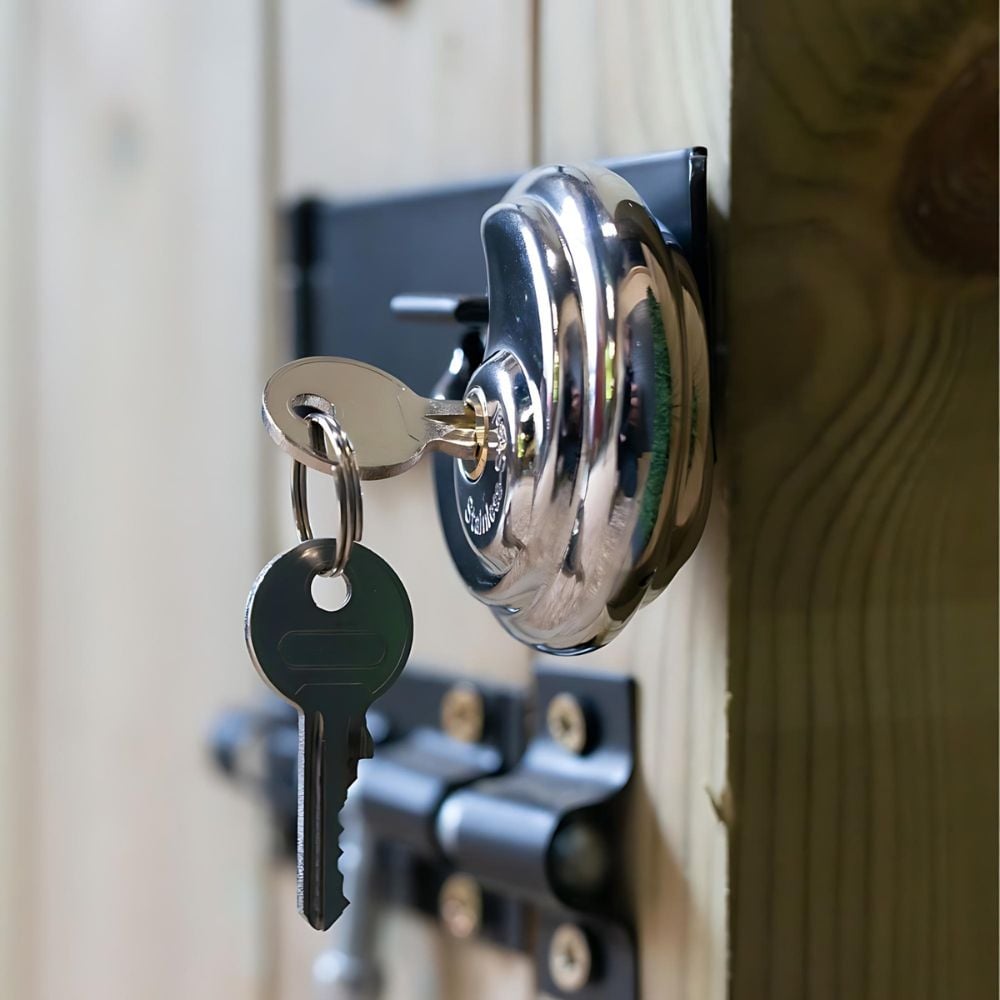 silver lock side keys hanging lockable doors