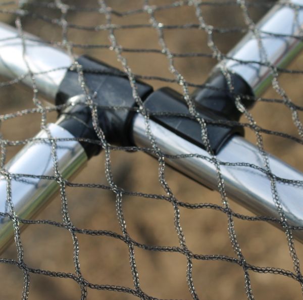 Garden cage connectors for support bars