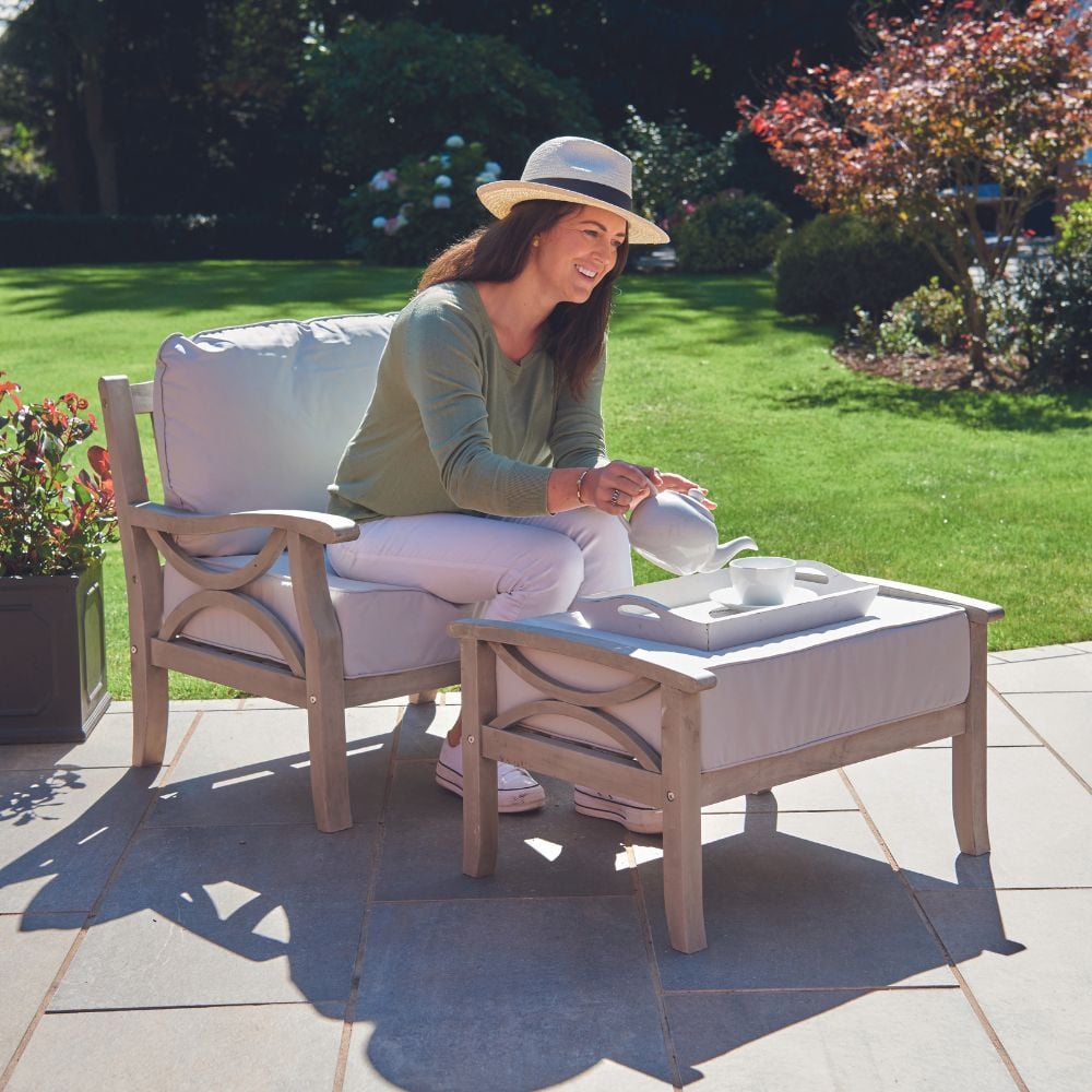 Garden Armchair with Footrest Sorrento Style