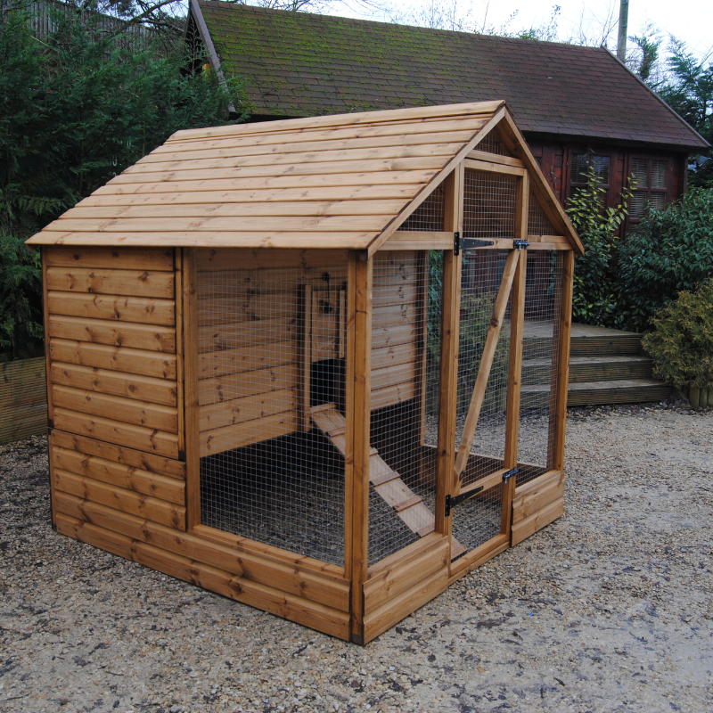 walk in chicken and hen coop