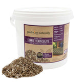 5 litre tub of coarse vermiculite with loose vermiculite shown.