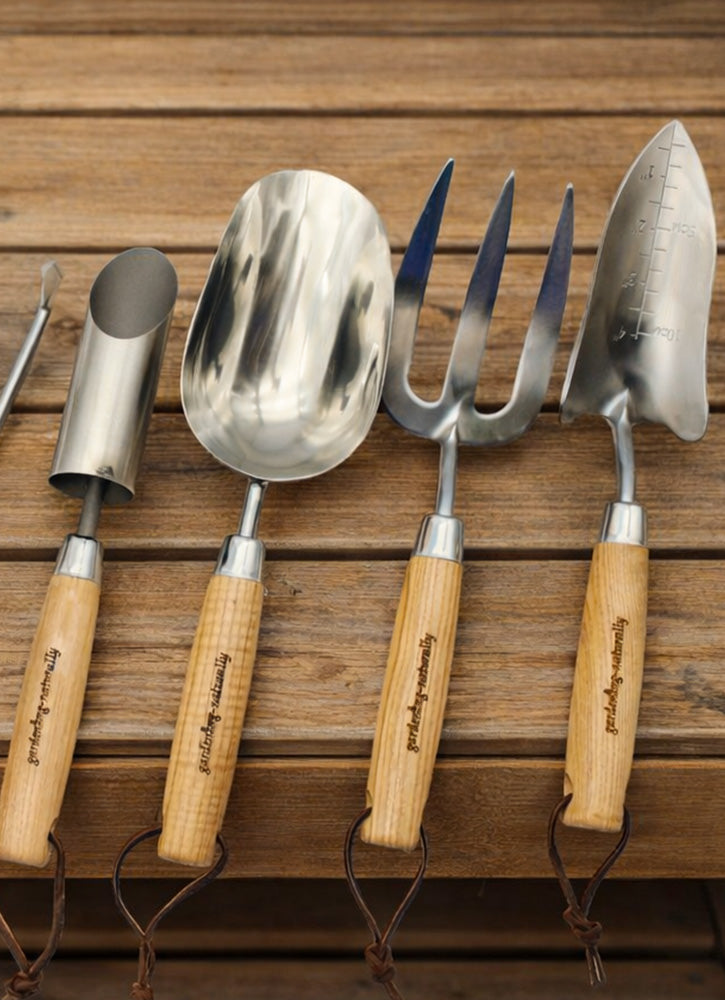 Gardening Naturally Everything you need for Growing Fruit and Veg