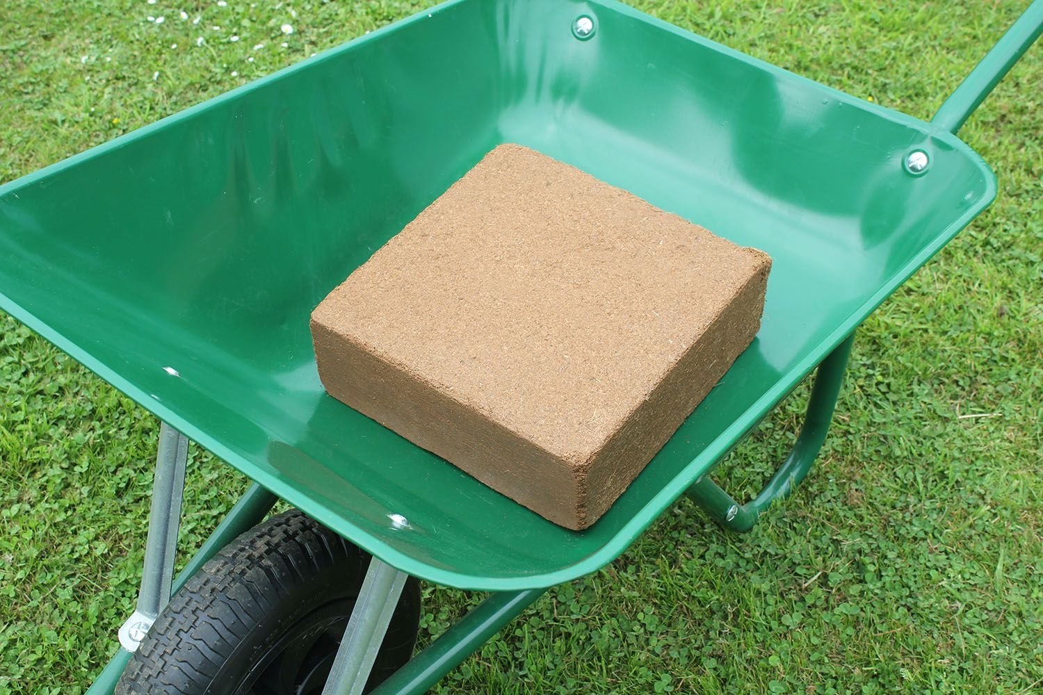 5kg Coir Compost Block - Natural Soil Boost – Gardening Naturally