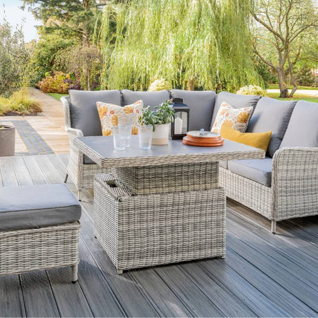 Outdoor Small Sofa Lounge Corner with table and stool