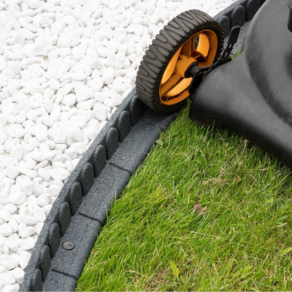 garden edging by pebbles