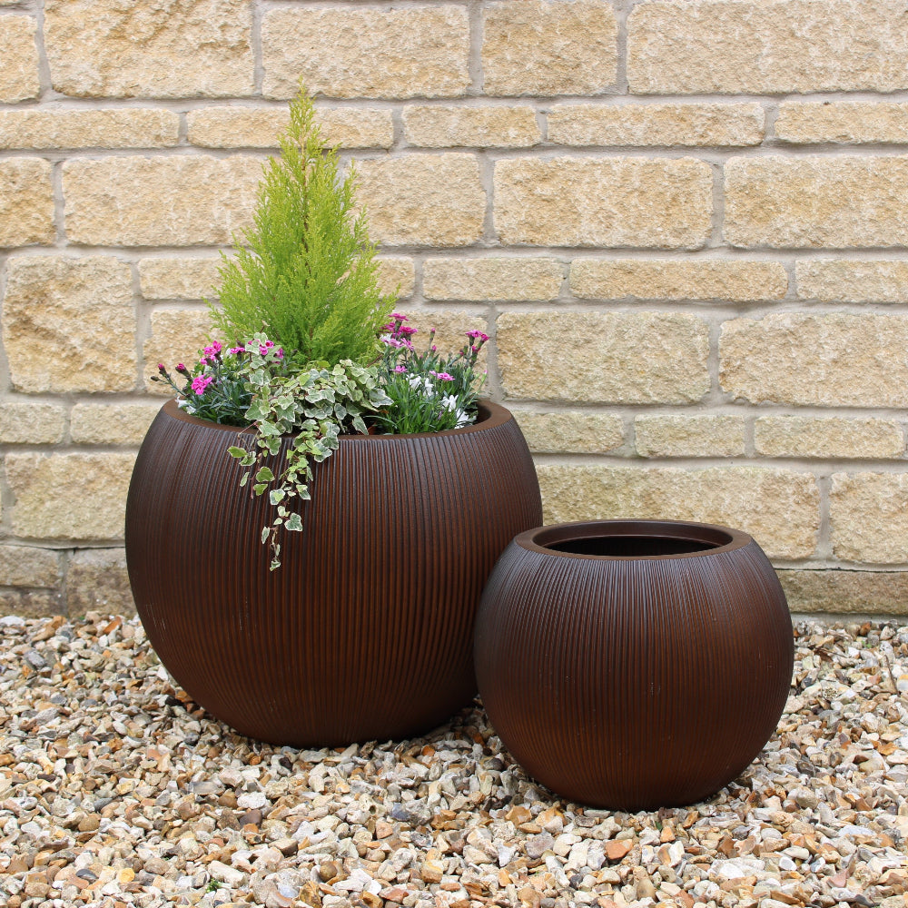 brown pot plant Ridged Ball Stone Lite Patio Planter – Gardening Naturally