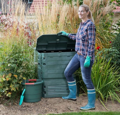 Green Large Thermo King composter with lady opening it