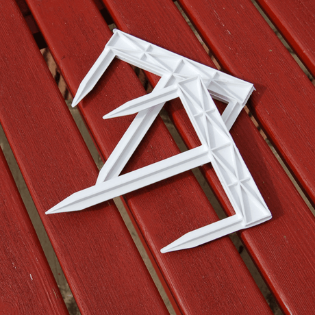 Fleece and Netting Pegs Tri-Pegs 3 Pronged Pegs