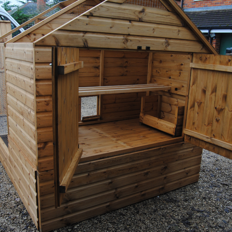 Woodside Walk In Poultry House for up to 12 hens